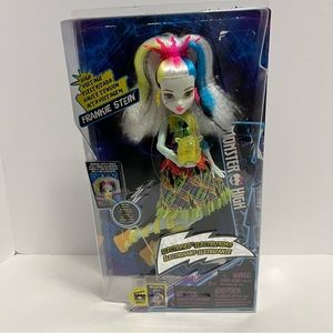 MONSTER HIGH DOLL FRANKIE STEIN ELECTRIFIED lights up with sounds NRFB NWT